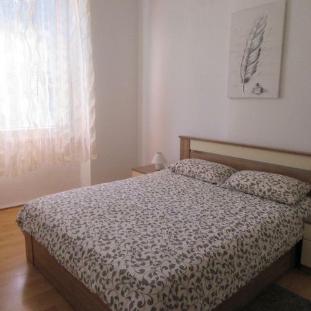 Apartment Eva Пула Екстериор снимка