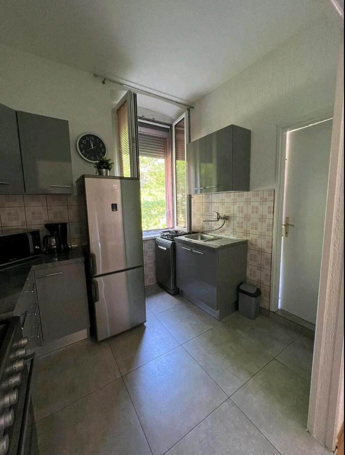 Apartment Eva Пула Екстериор снимка