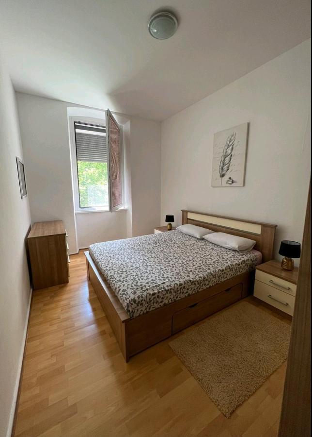 Apartment Eva Пула Екстериор снимка